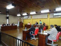 Câmara aprova contas do primeiro ano de gestão do prefeito Beto Faria